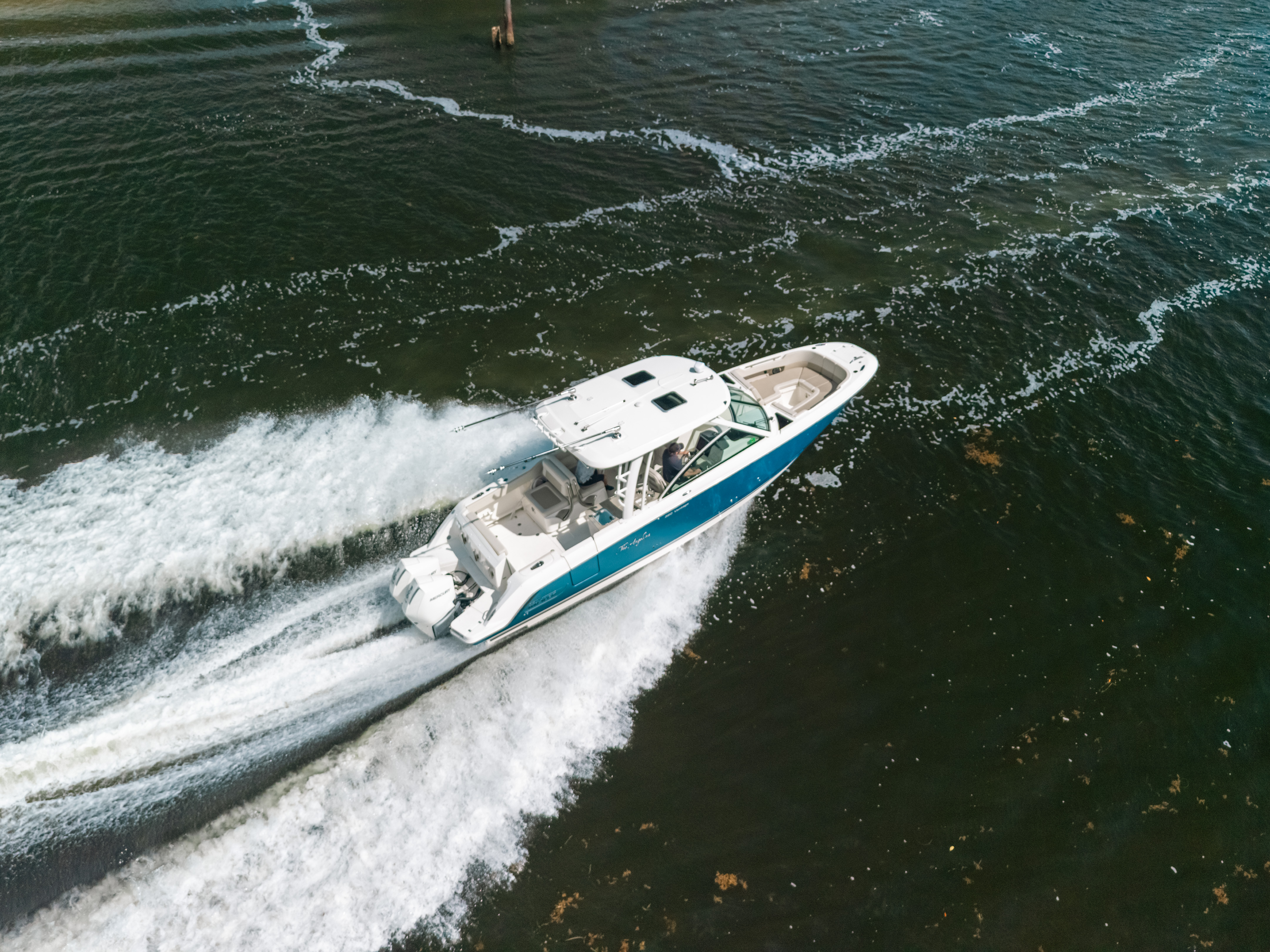 2024 Boston Whaler 320 Vantage