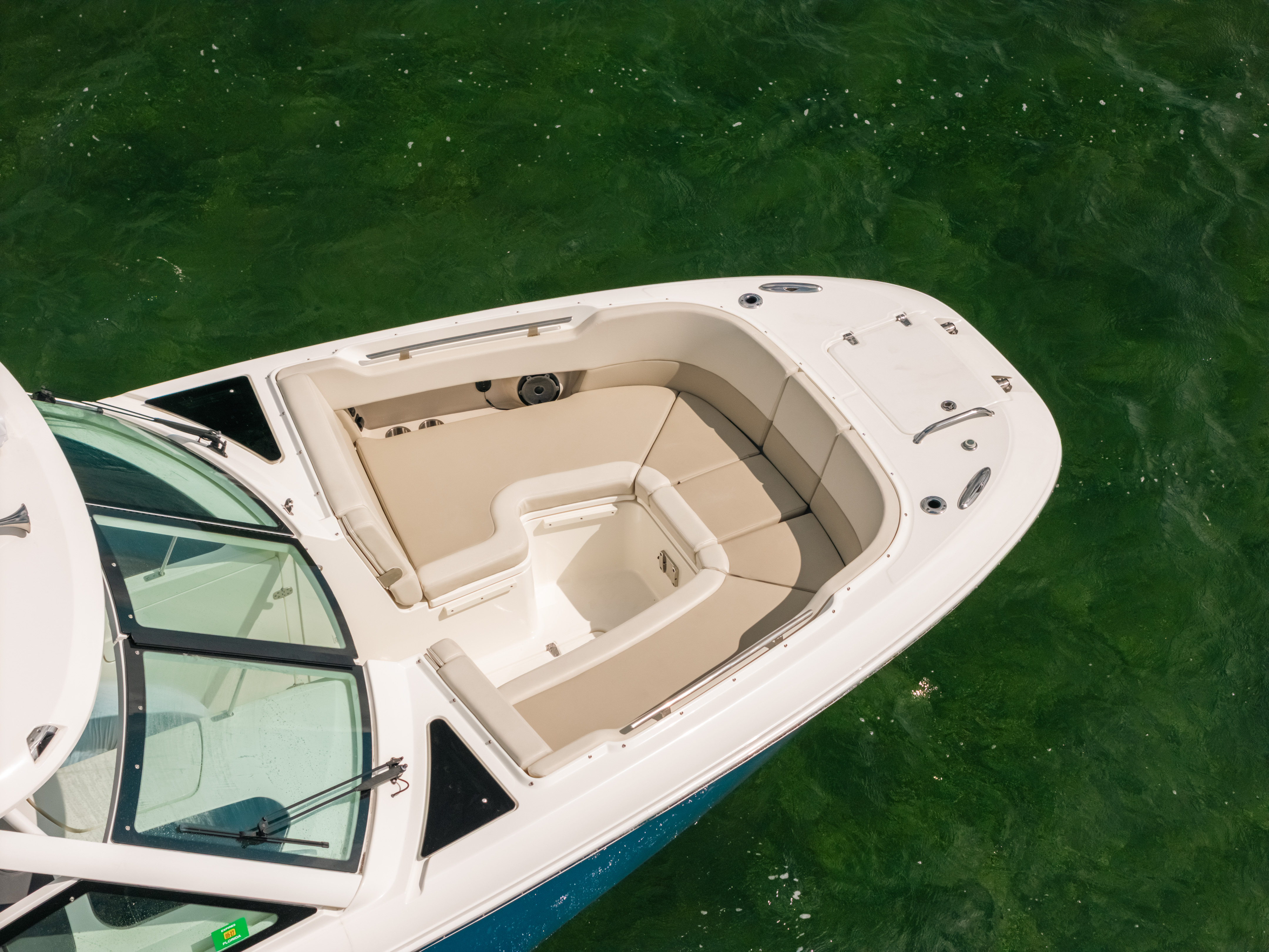 2024 Boston Whaler 320 Vantage