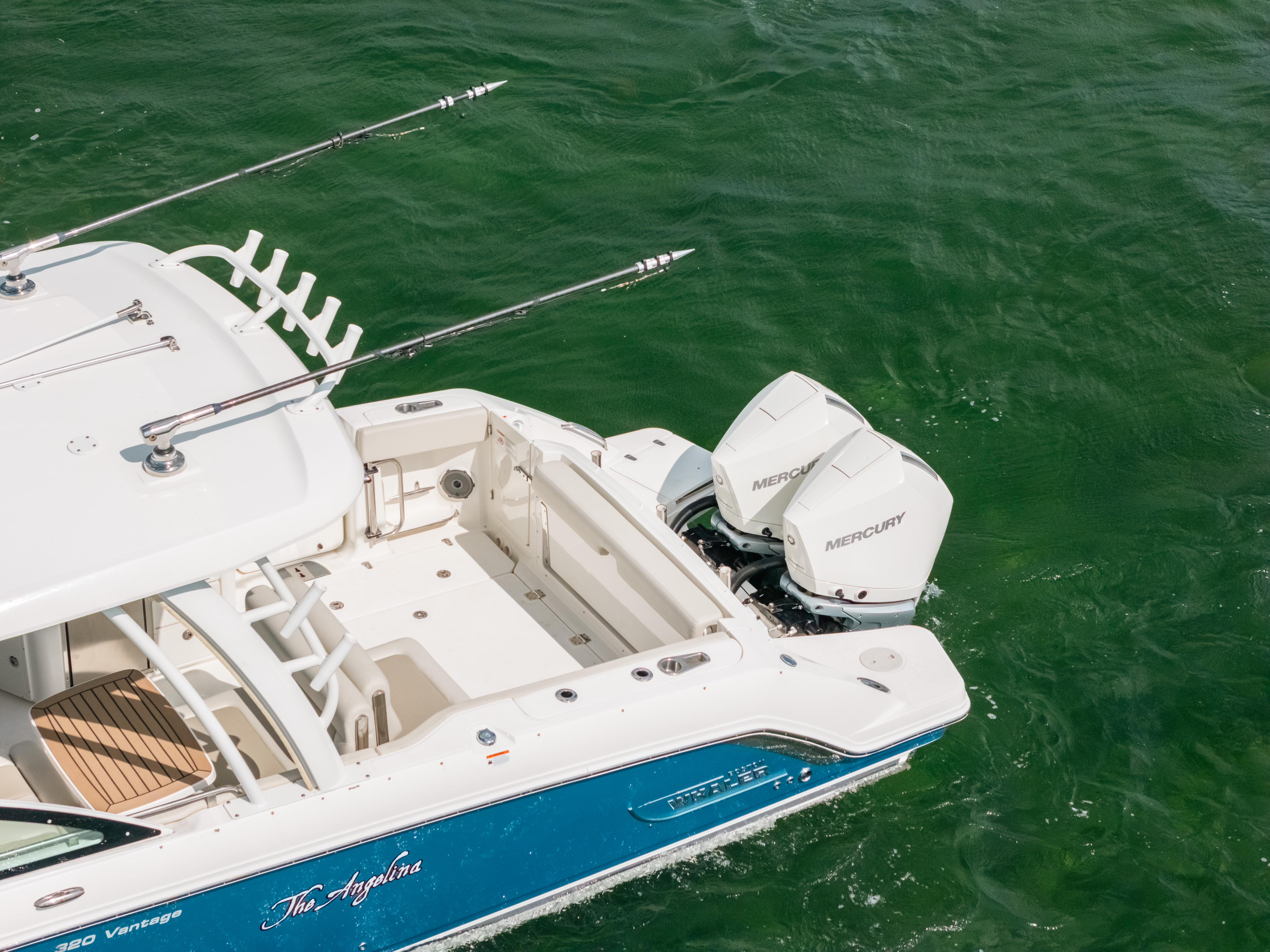2024 Boston Whaler 320 Vantage