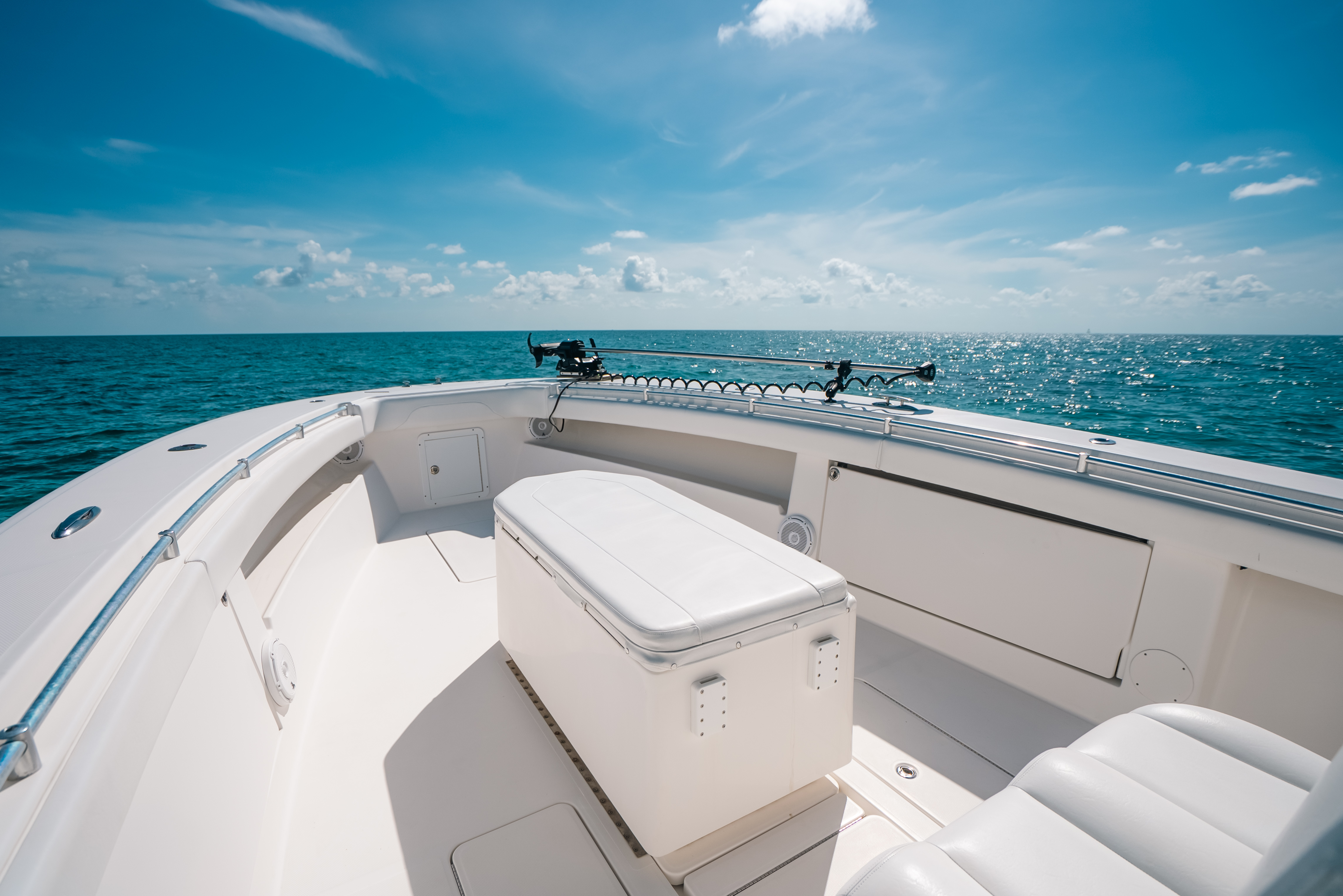 2013 Invincible 42 