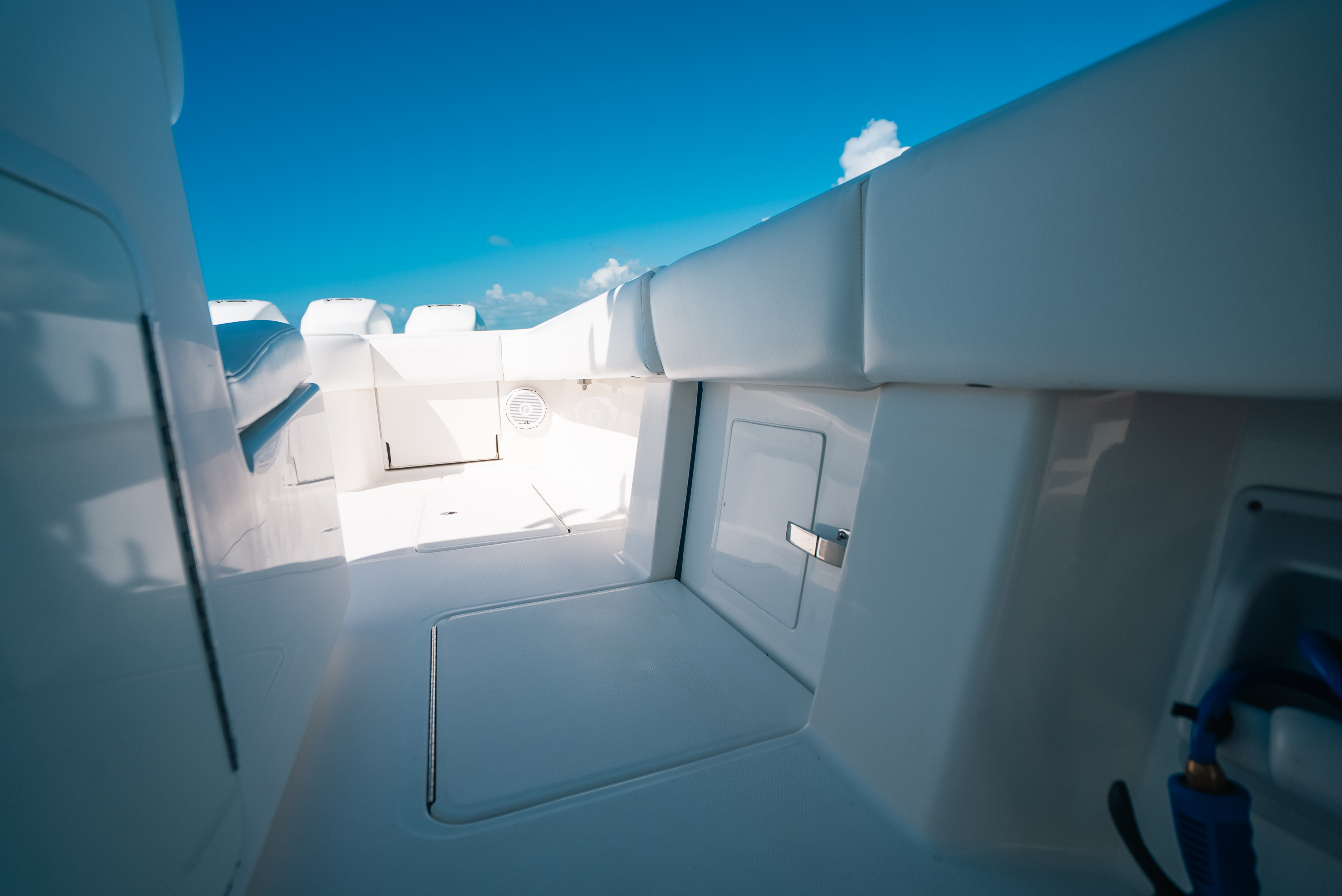 2013 Invincible 42 