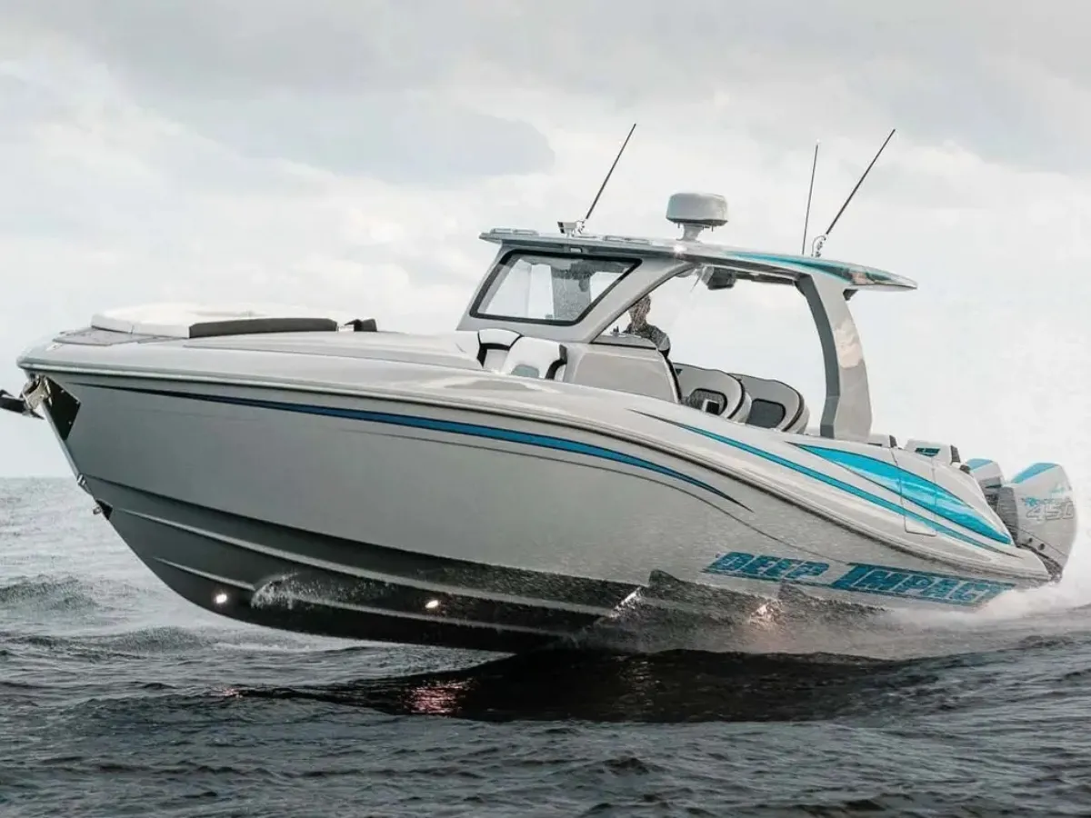deep impact 399 forward cabin