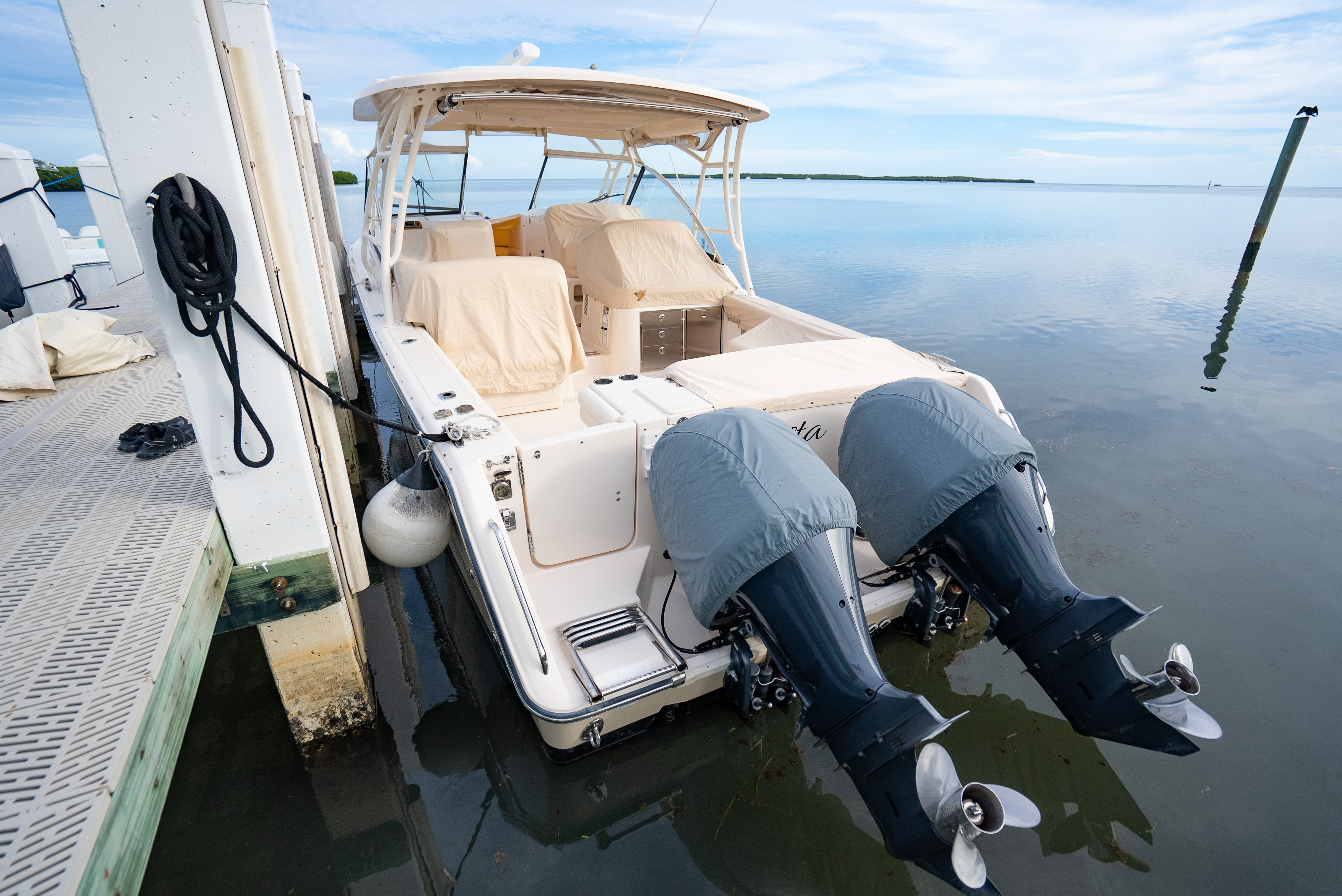 2015 Grady White Freedom 335