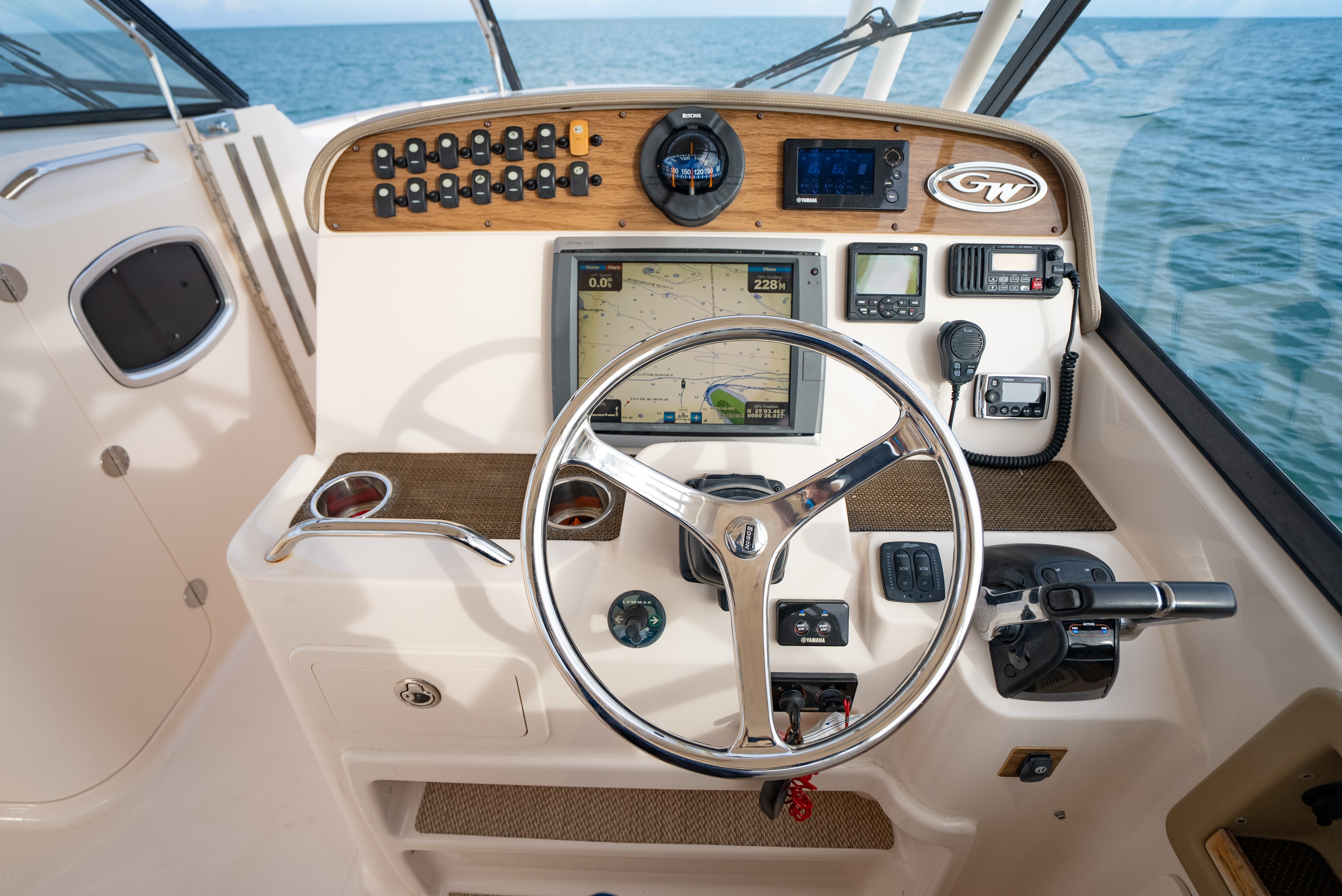 2015 Grady White Freedom 335
