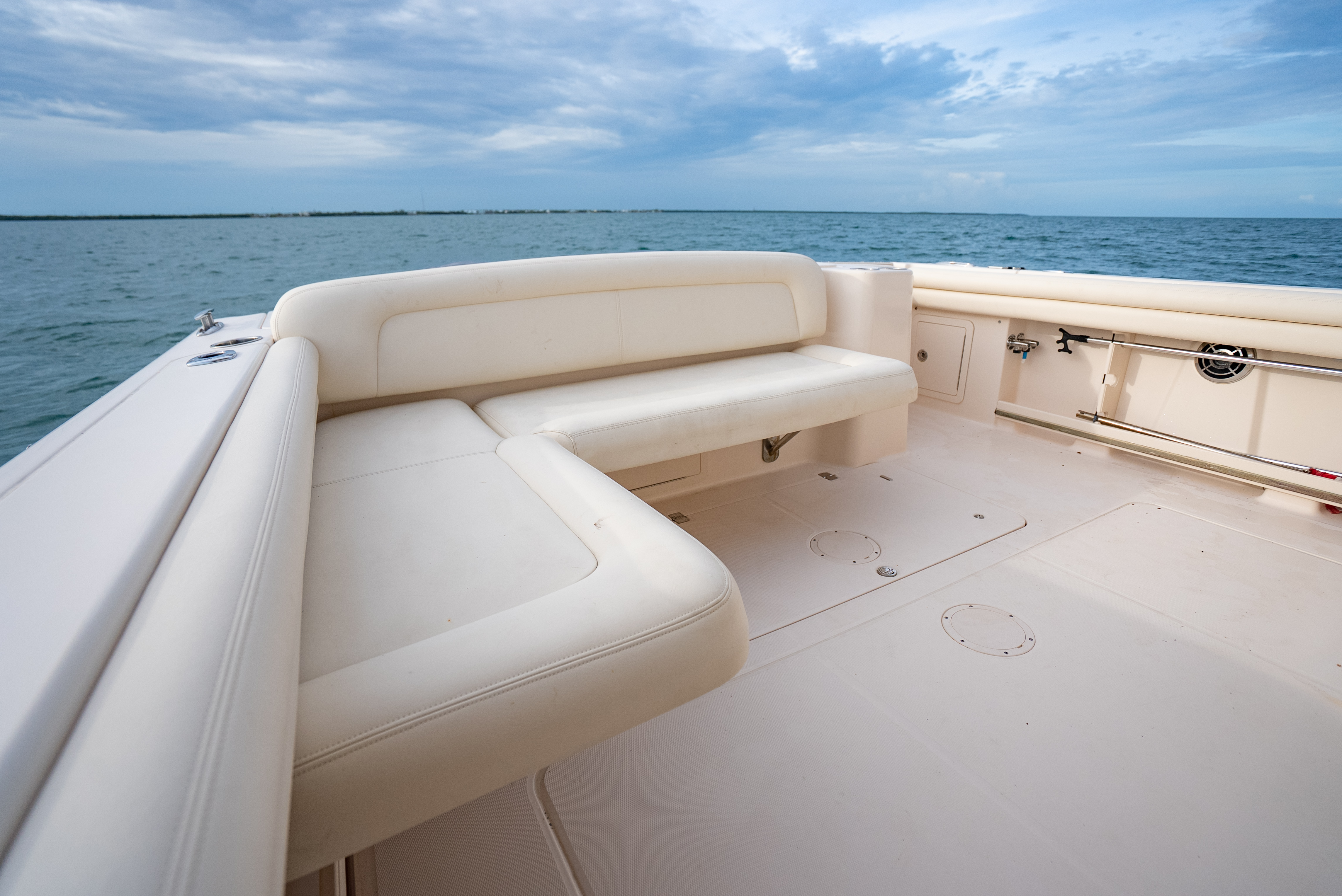 2015 Grady White Freedom 335