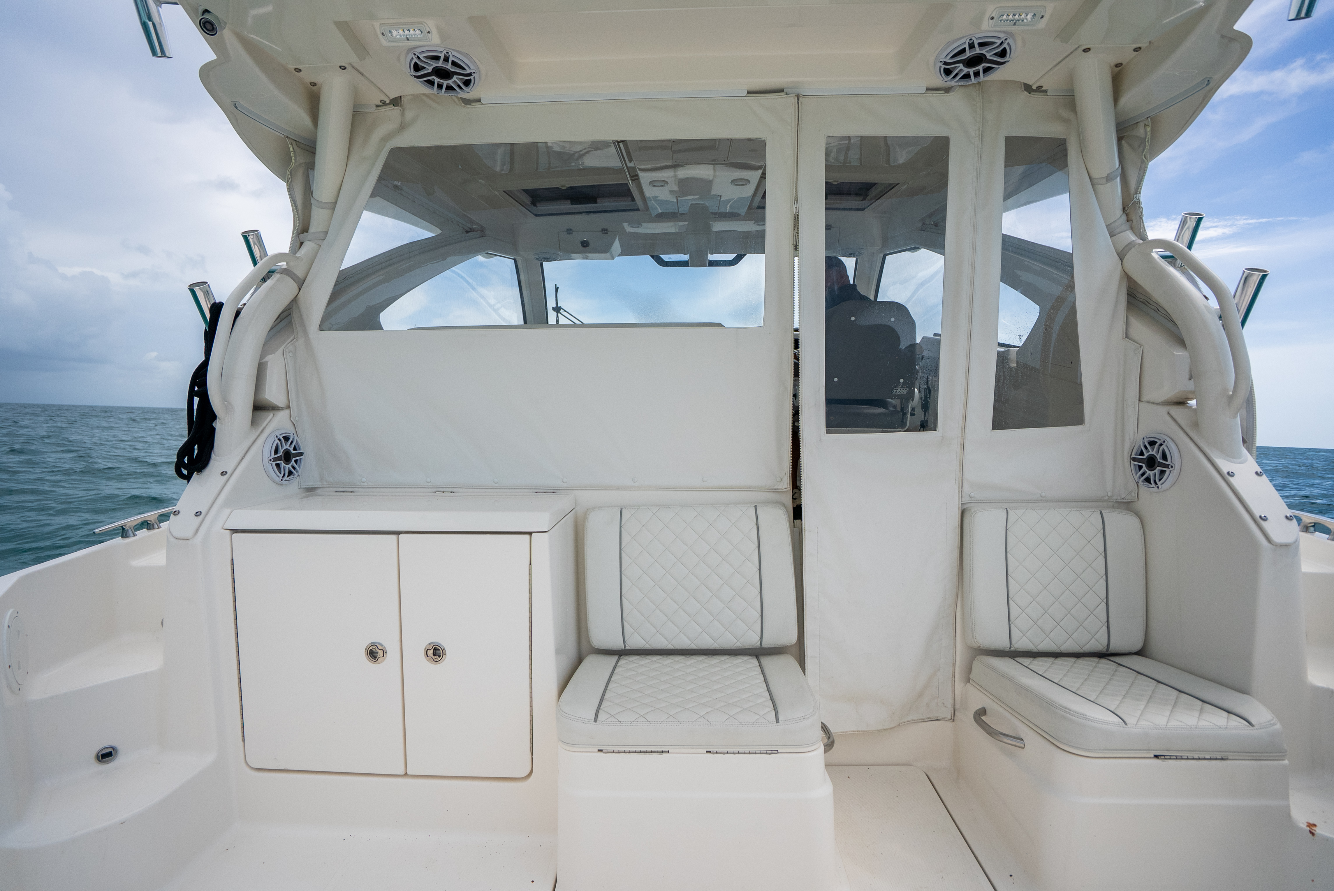 2025 Pursuit OS 405 Offshore