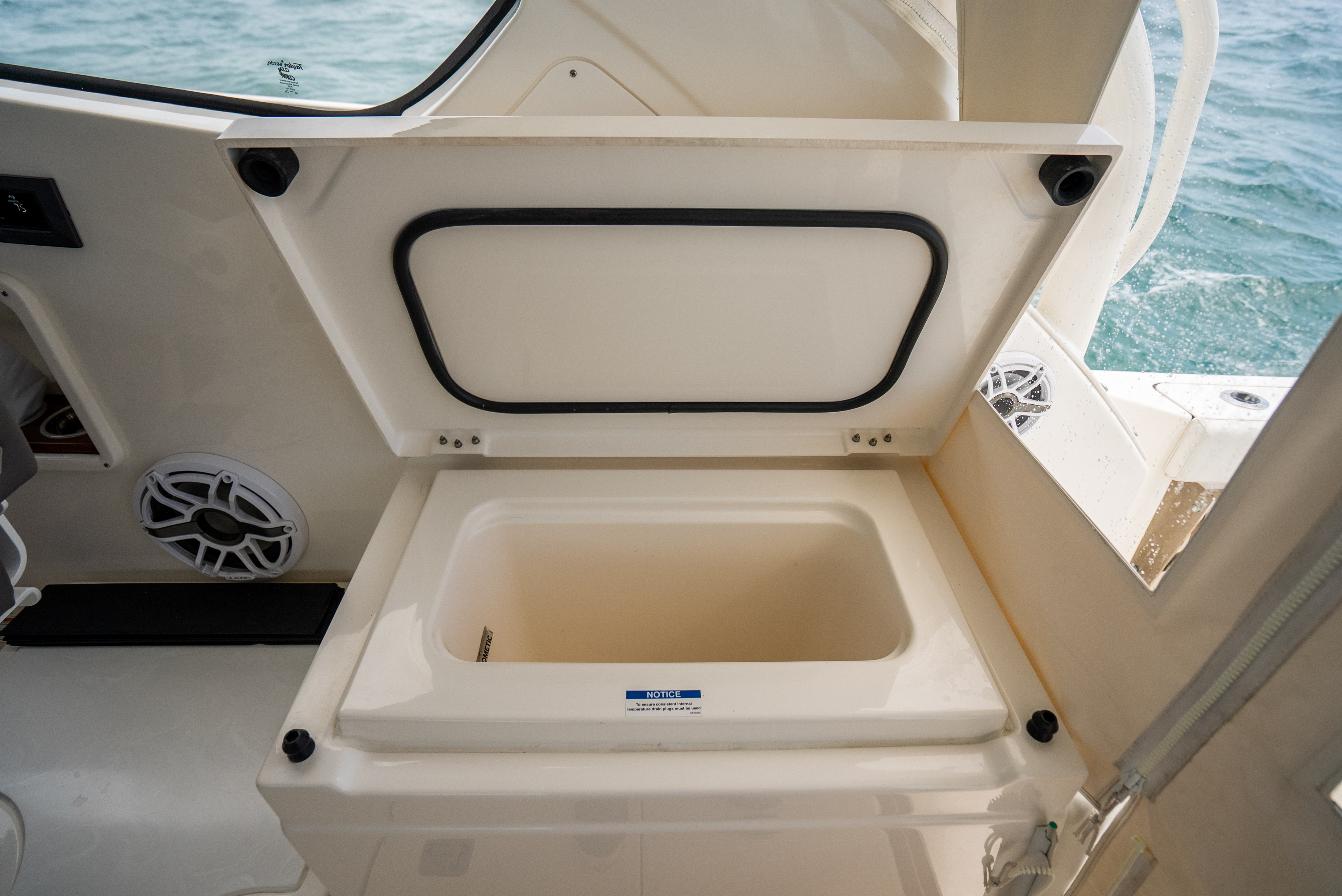 2025 Pursuit OS 405 Offshore