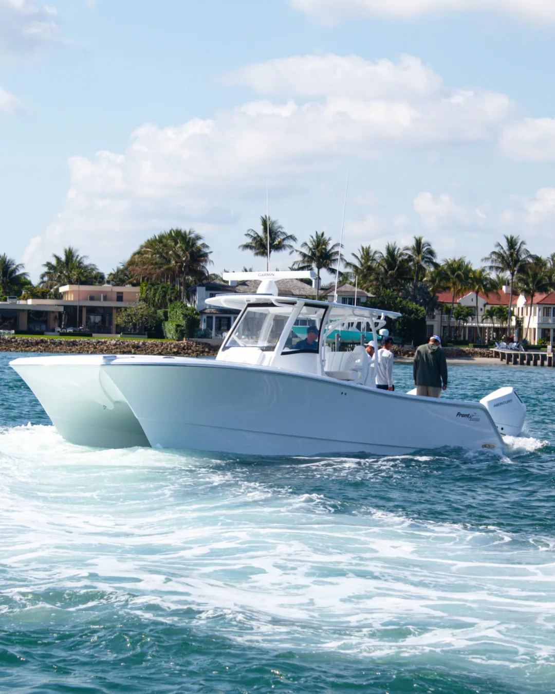 Front Runner 35 Catamaran