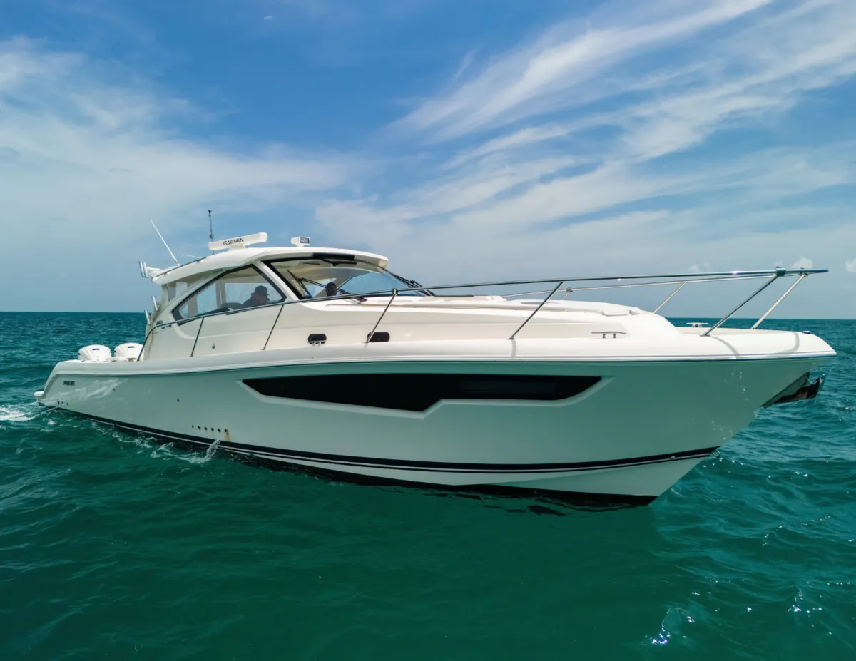 2025 Pursuit OS 405 Offshore