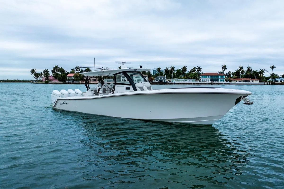 Blackwater 43 Luxury Fish