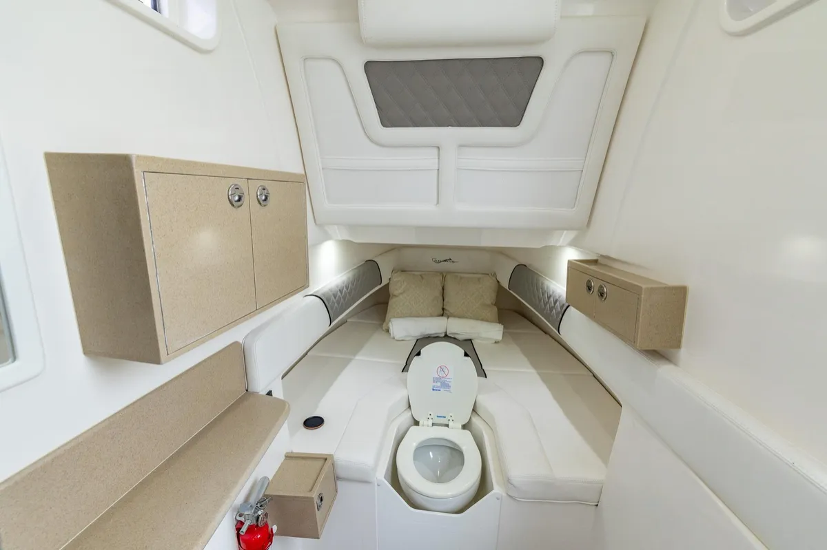 Blackwater 43 Luxury Fish