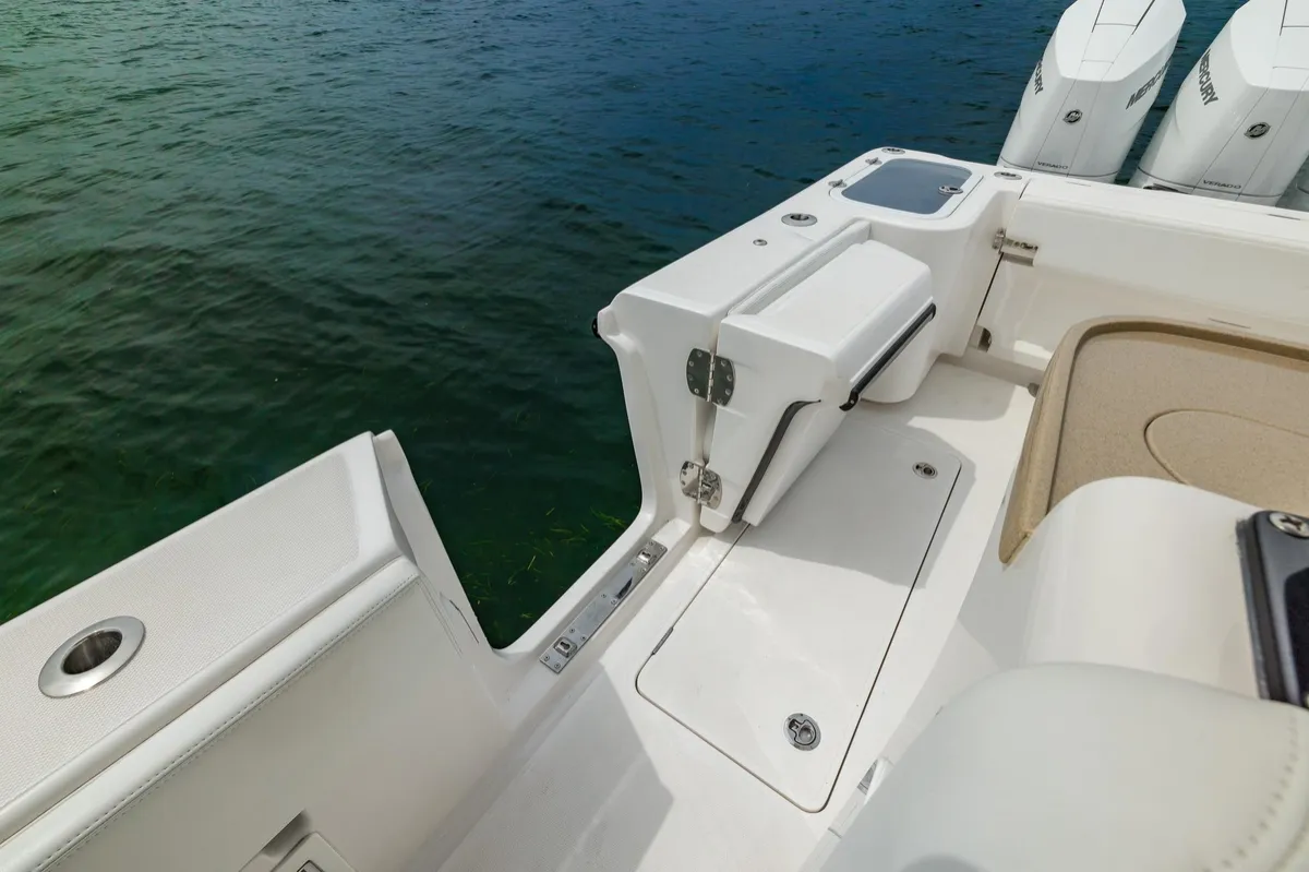 Blackwater 43 Luxury Fish