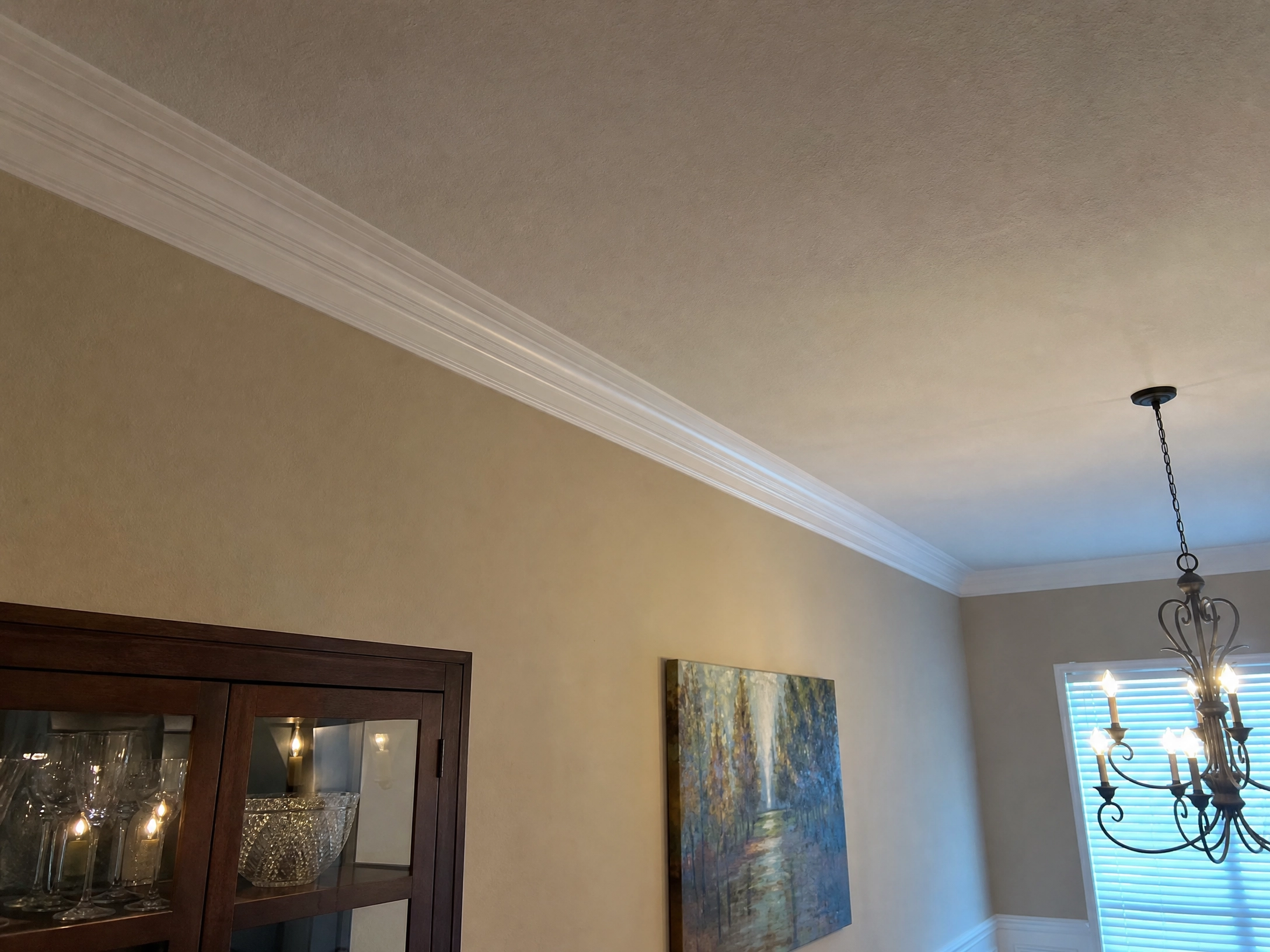 Houston, TX Crown Molding Installation