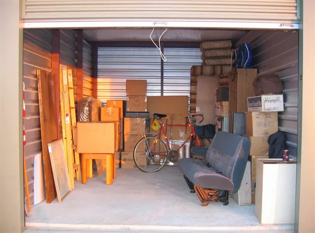 Storage unit cleanout in Wilmington DE