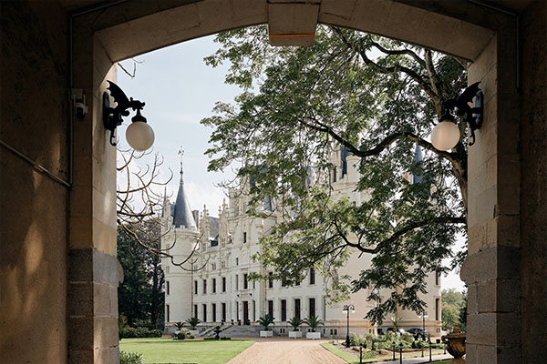 How to Plan a Luxury Château Wedding in France | Château Challain