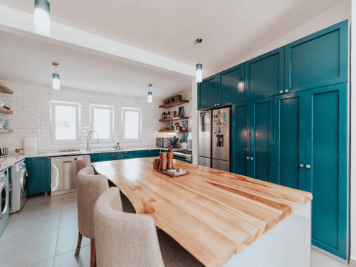 {{ custom_values.service_1 }} in {{custom_values.biz_area_1})