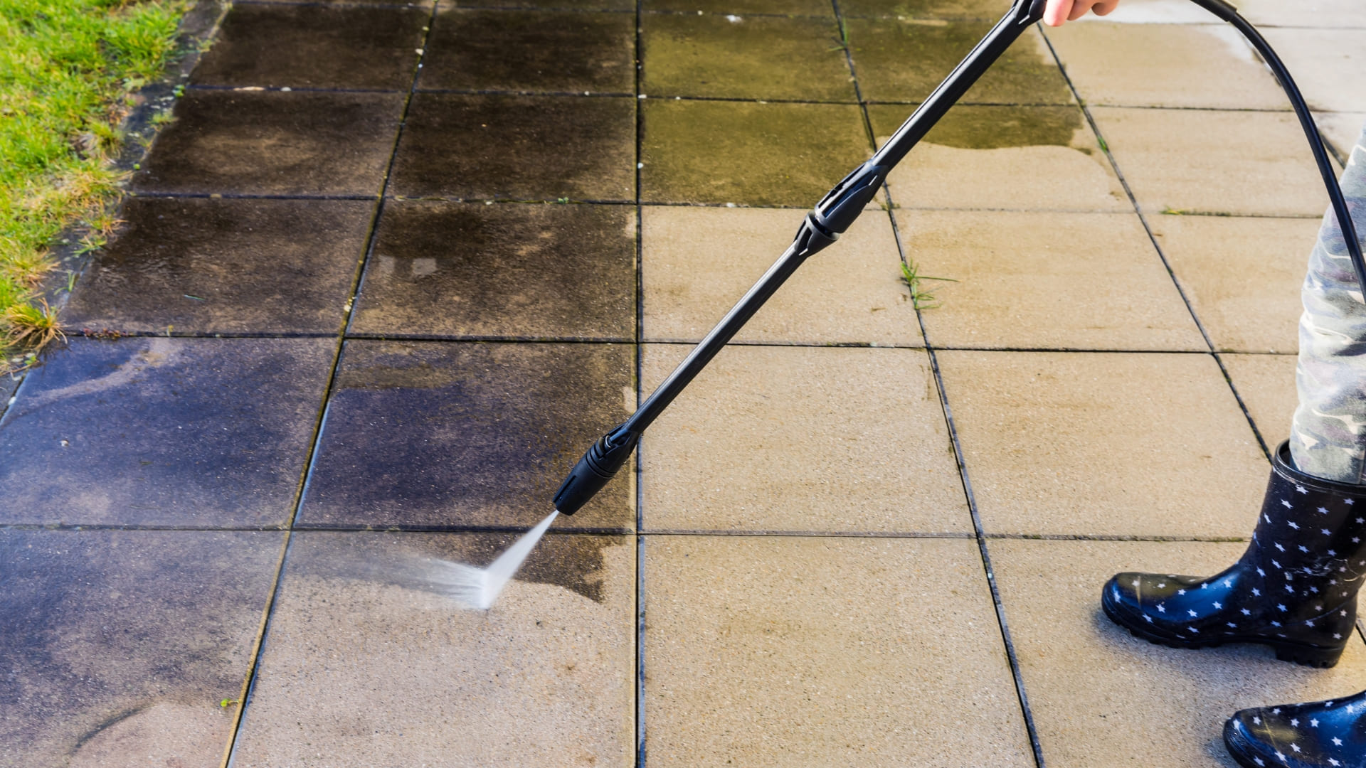 Commercial Exterior Cleaning in Bangalow