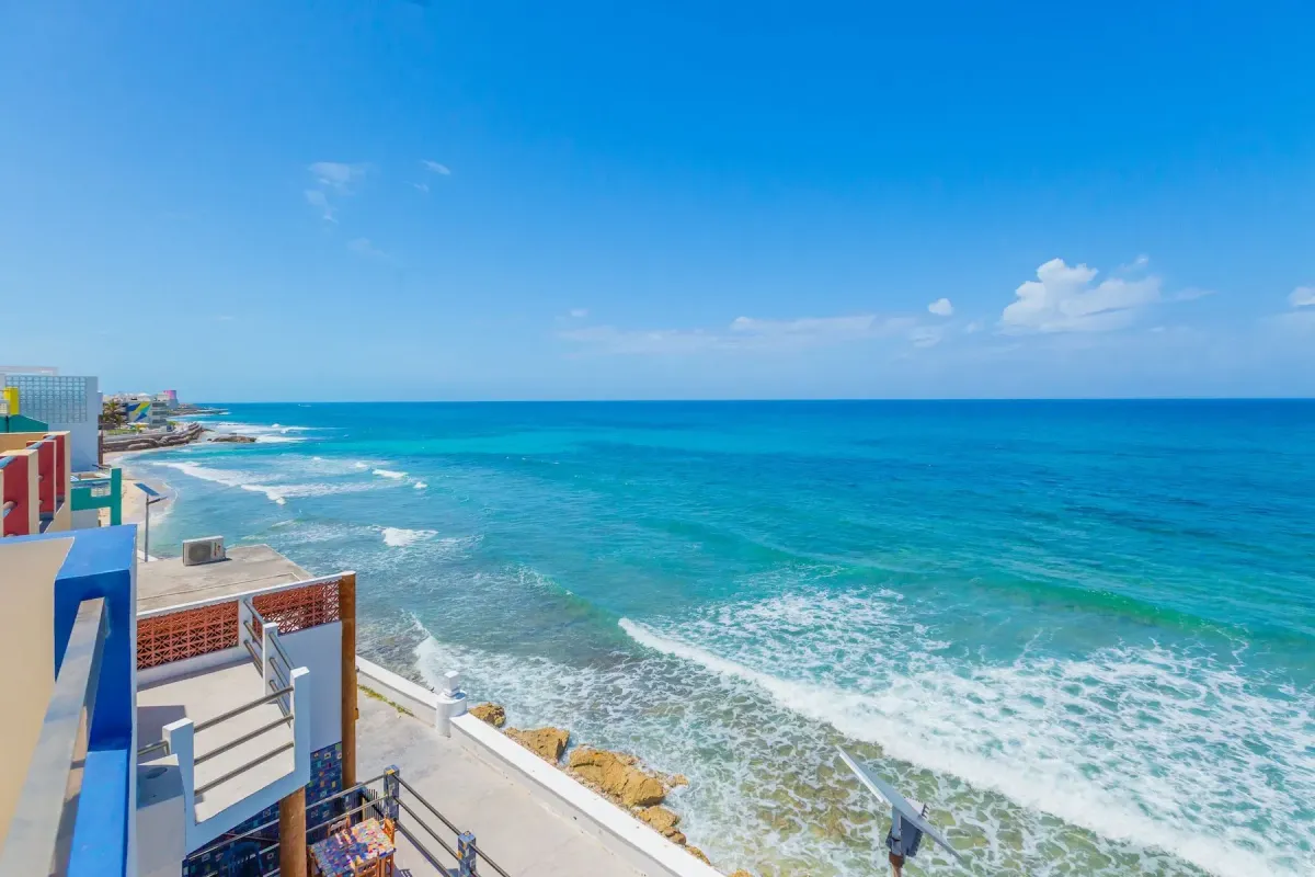 Entire 6 Bedroom/5.5 Bathroom Villa