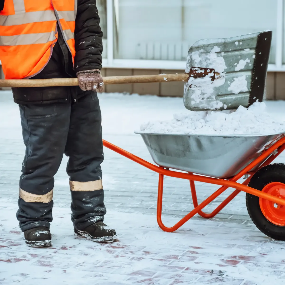 Driveway Snow Removal | J&M Lawncare Services Inc.