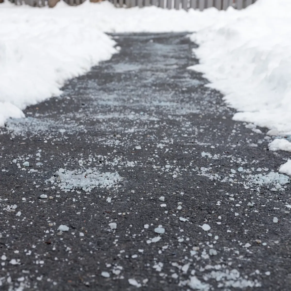 Ice Control & De-Icing | J&M Lawncare Services Inc.