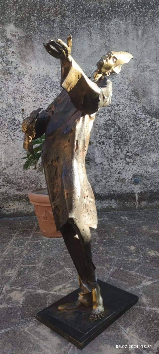 Figurative Bronzeskulptur Habemus Papam von Woytek