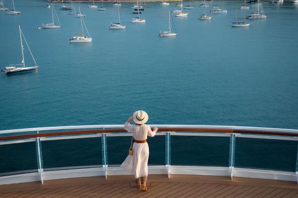 River Cruises Versus Ocean Cruises