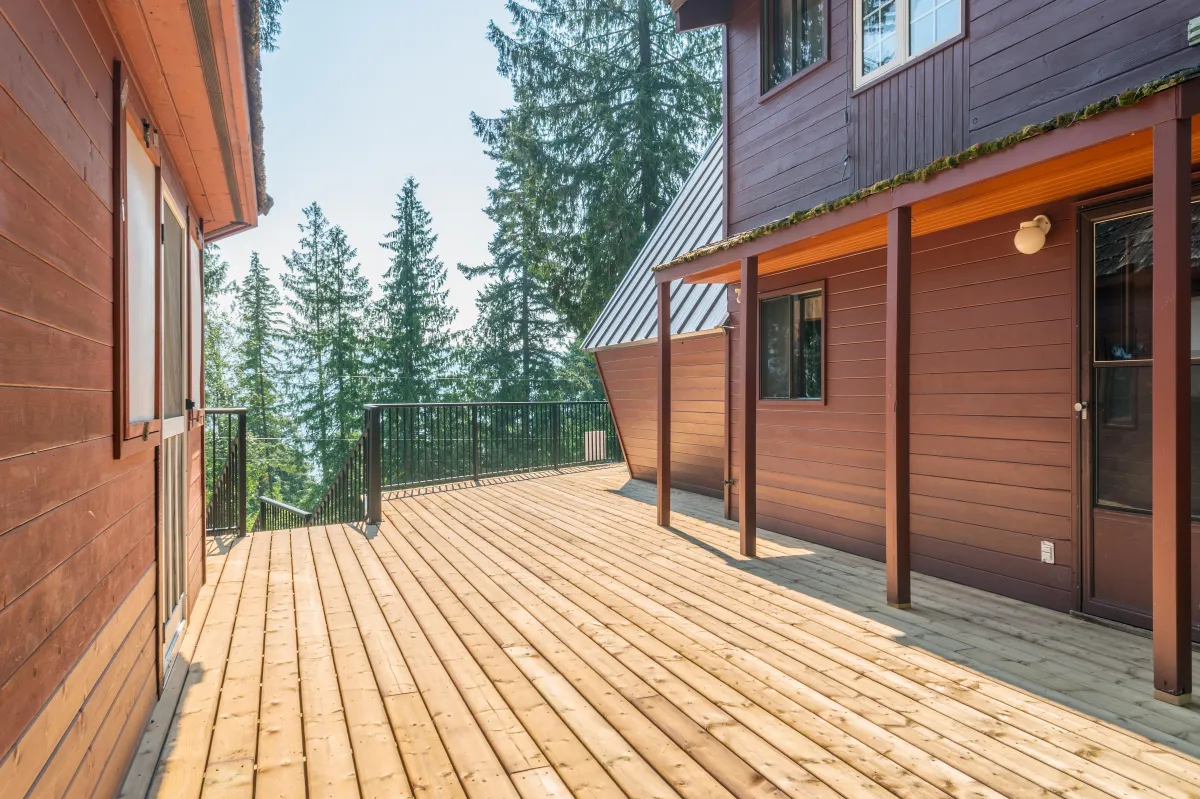 Vinyl deck installation