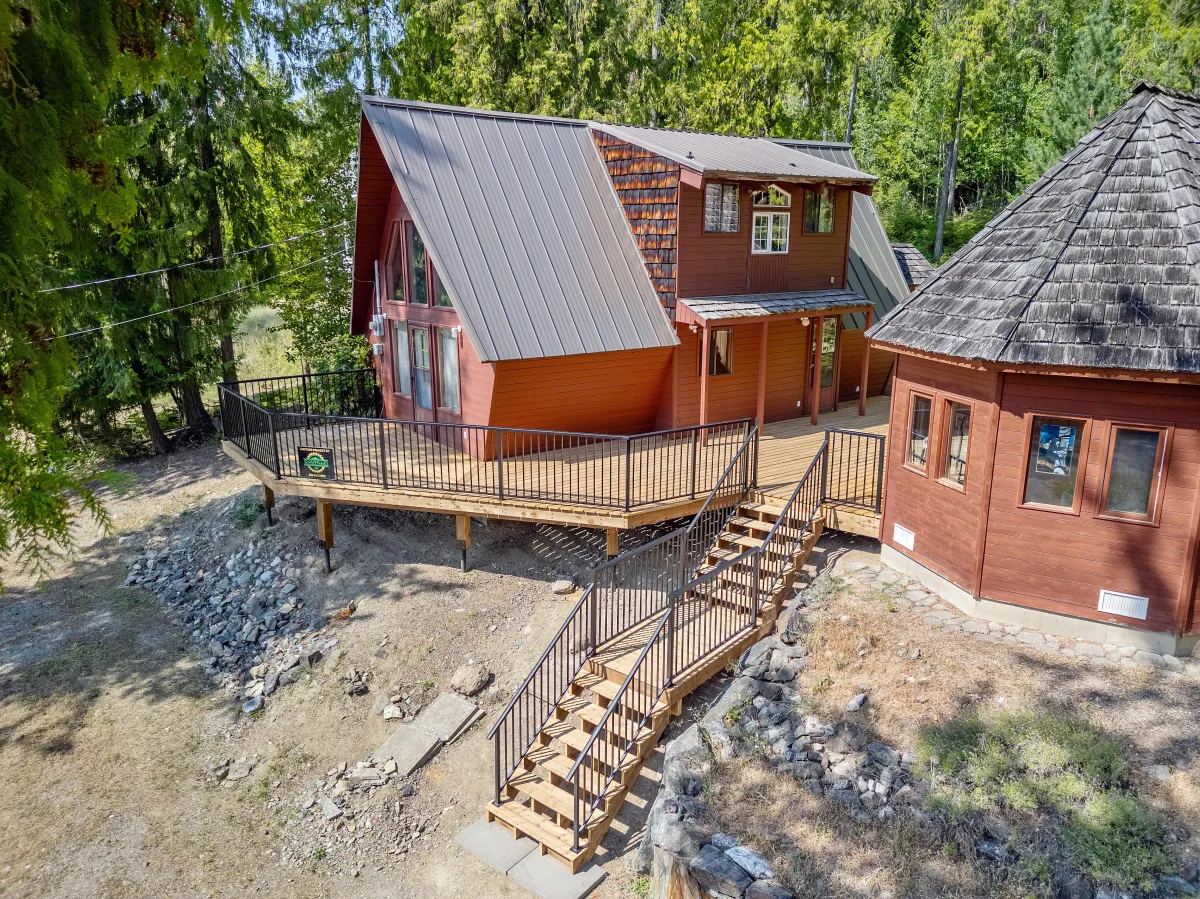 Vinyl deck installation