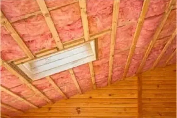 Advantages of Fiberglass Batts Over Other Insulations