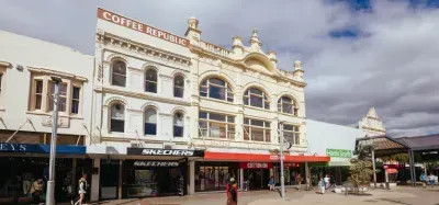 Shopfront Painting