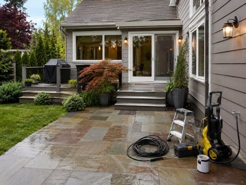 Decks & Fencing Burleigh County