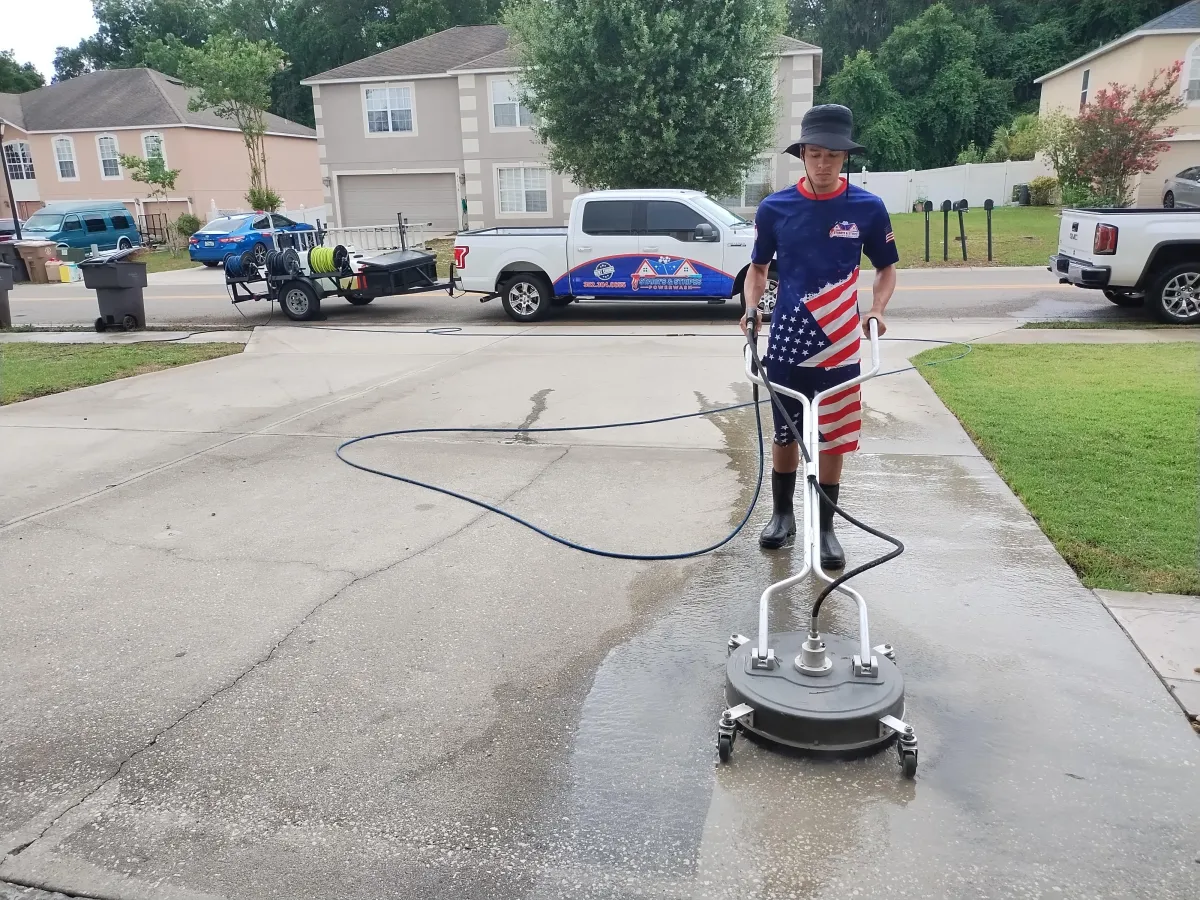 Driveway power washing services