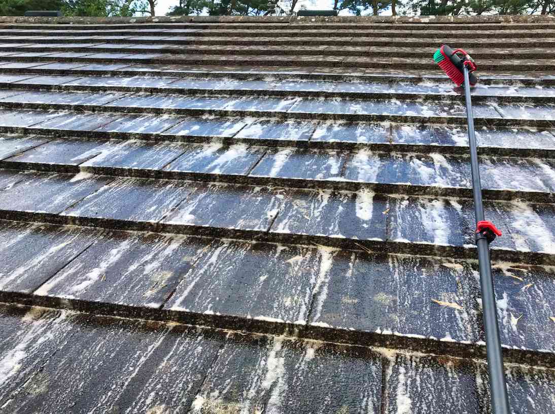 Roof moss removal and roof cleaning in Glasgow