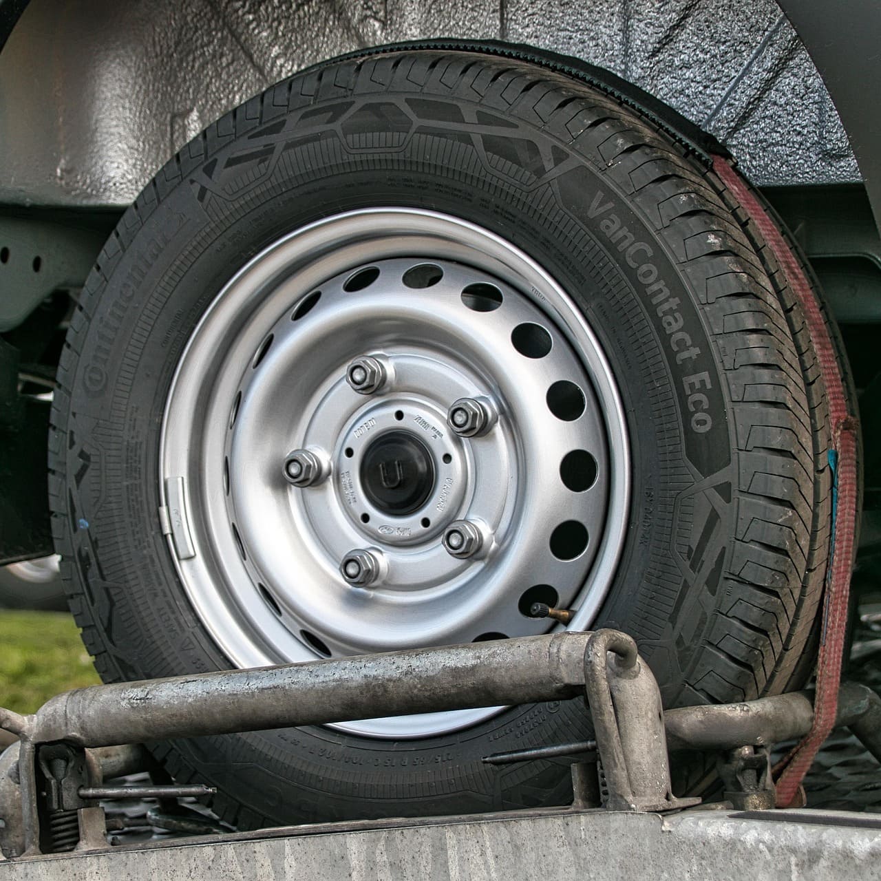 Emergency Towing Dearborn Heights