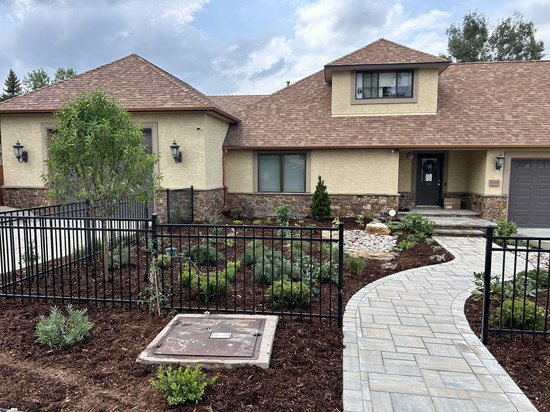 {{ custom_values.service_1 }} in {{custom_values.biz_area_1})