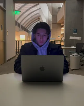 Keanu Vasquez