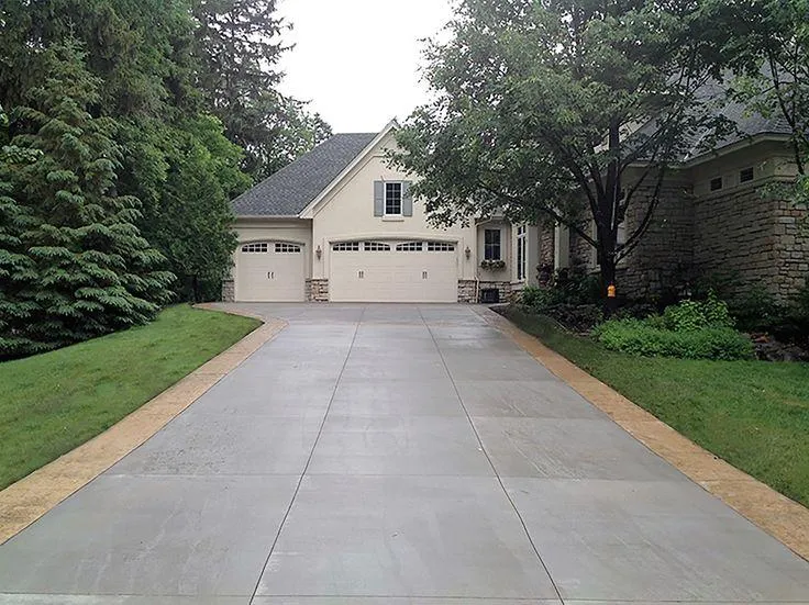 Roseville Concrete builds and installs Driveway