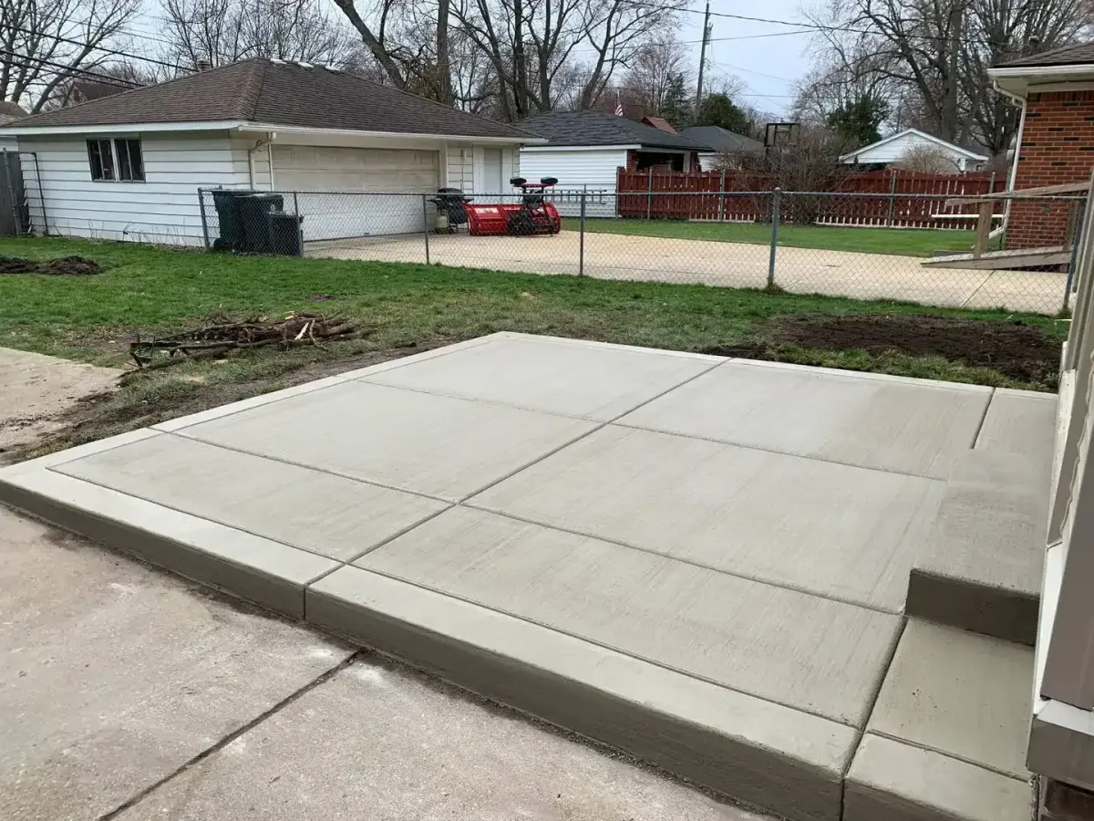 Roseville Concrete builds and installs Patio