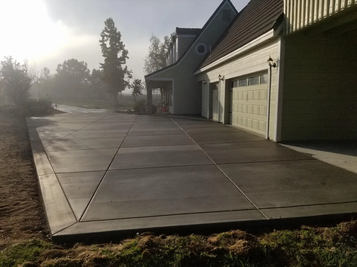 Roseville Concrete builds and installs Slab