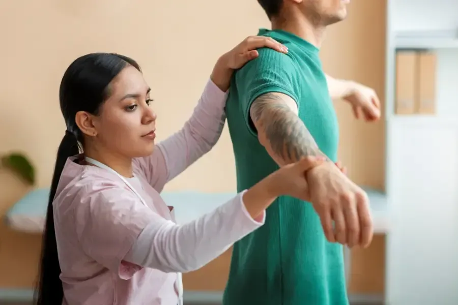 Shoulder Arthritis Treatment in Leesburg: Improving Movement Without Relying Solely on Pain Management