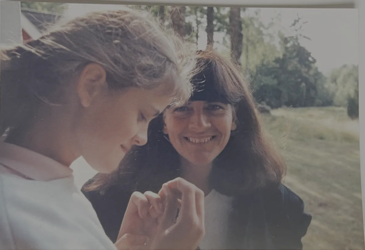 Céleste as teenager & her mother Jane with massive smile