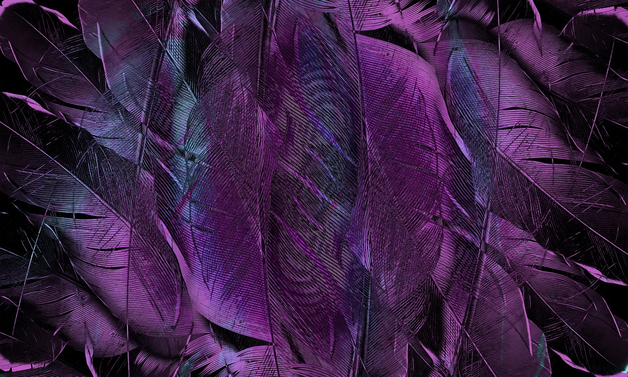 purple-feathers-pattern