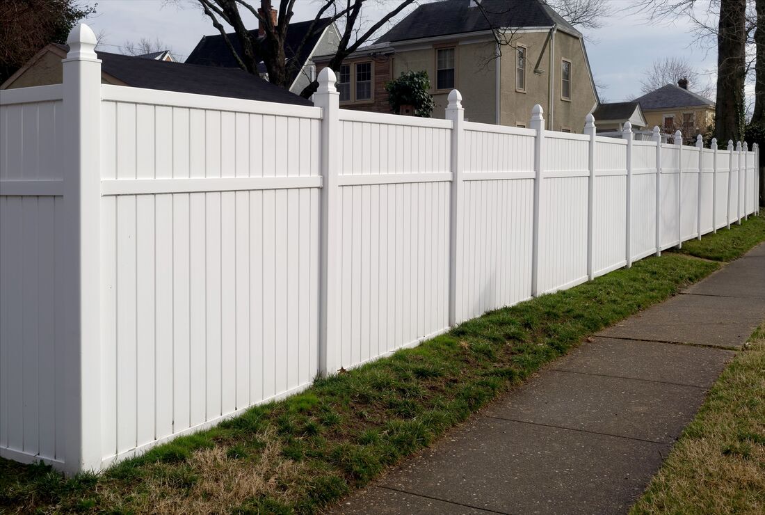 custom vinyl fence installation - jeffersonville fence contractors