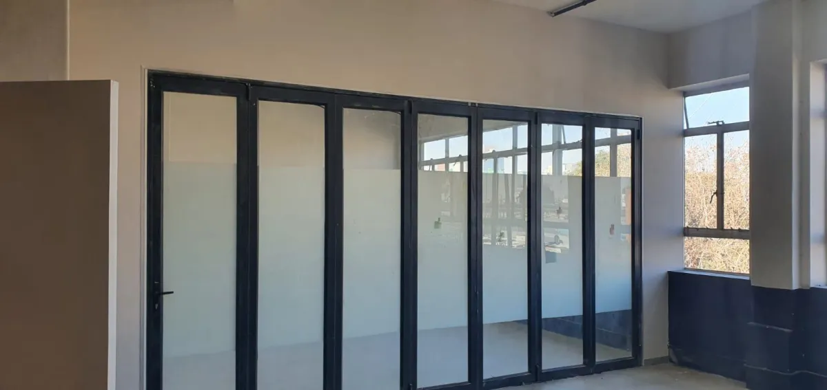 Jamela Projects. Residential Construction. Interior glass door.
