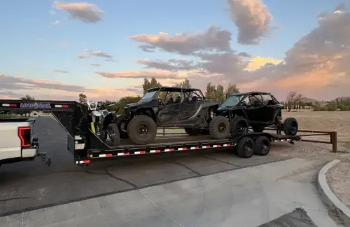 Gooseneck Car Hauler