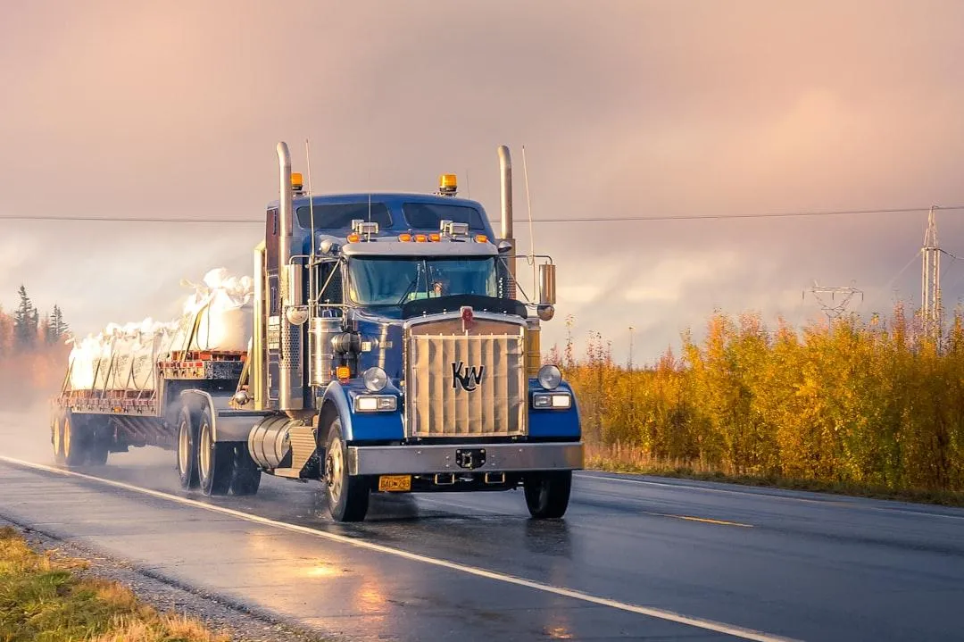 Commercial truck on the highway representing the need for reliable commercial vehicle insurance and commercial truck insurance