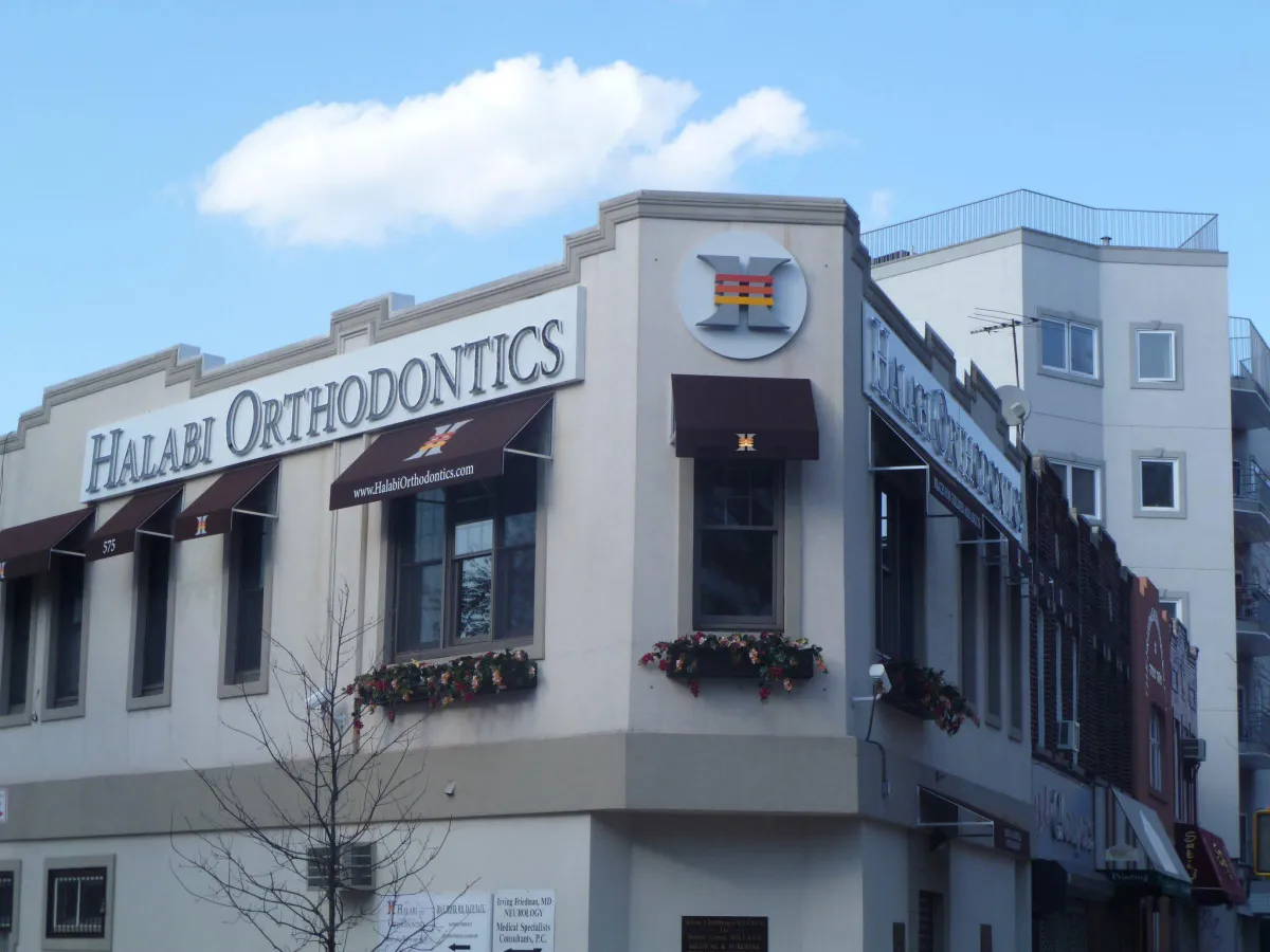 Orthodontist in Brooklyn, NY