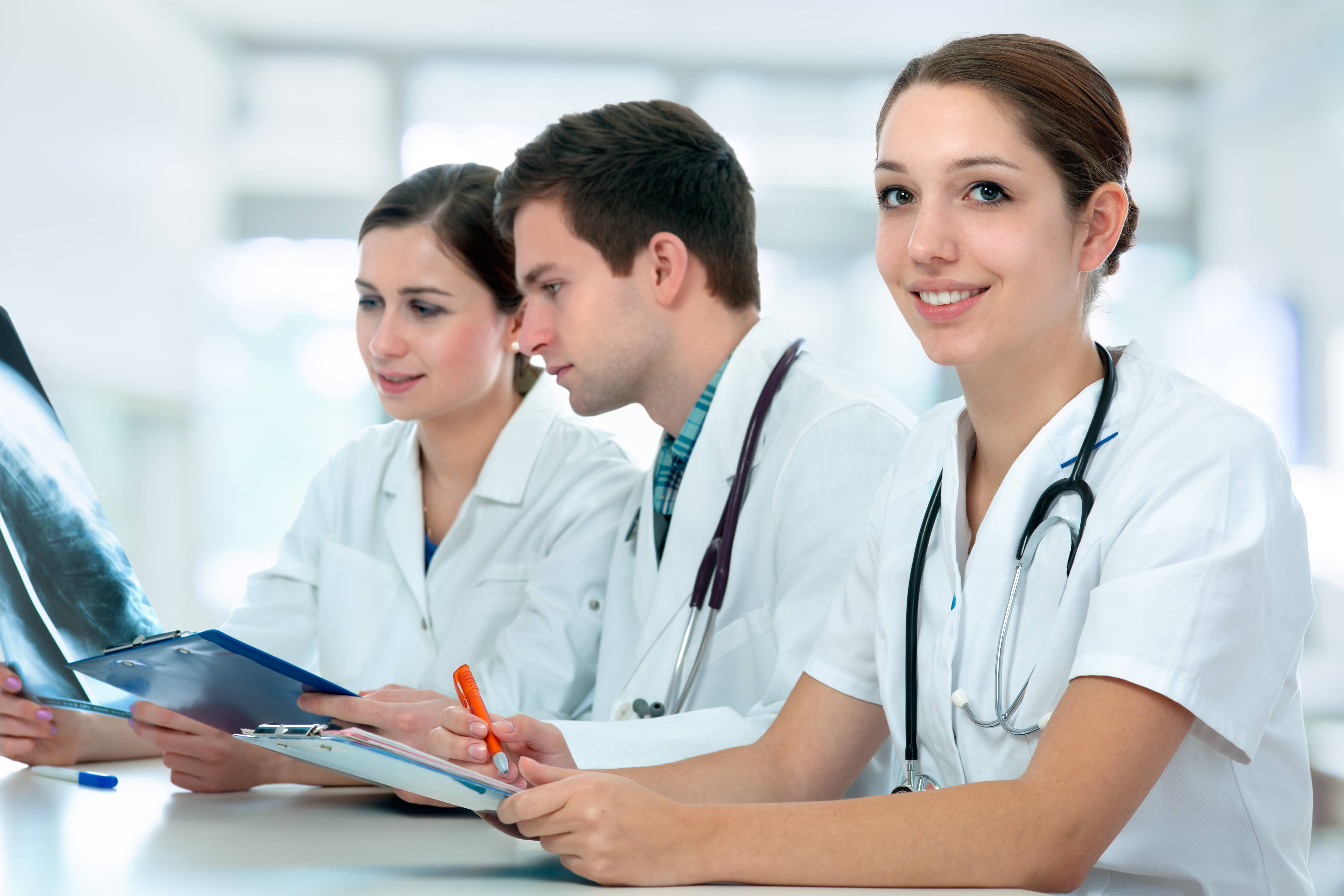 7 Healthcare Careers You Can Train for in Under a Year