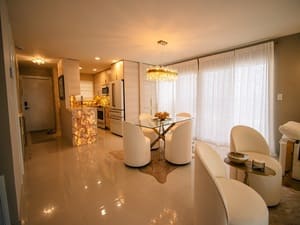 {{ custom_values.service_2 }} in {{custom_values.area_3})