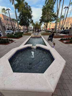 {{ custom_values.service_1 }} in {{custom_values.area_4})